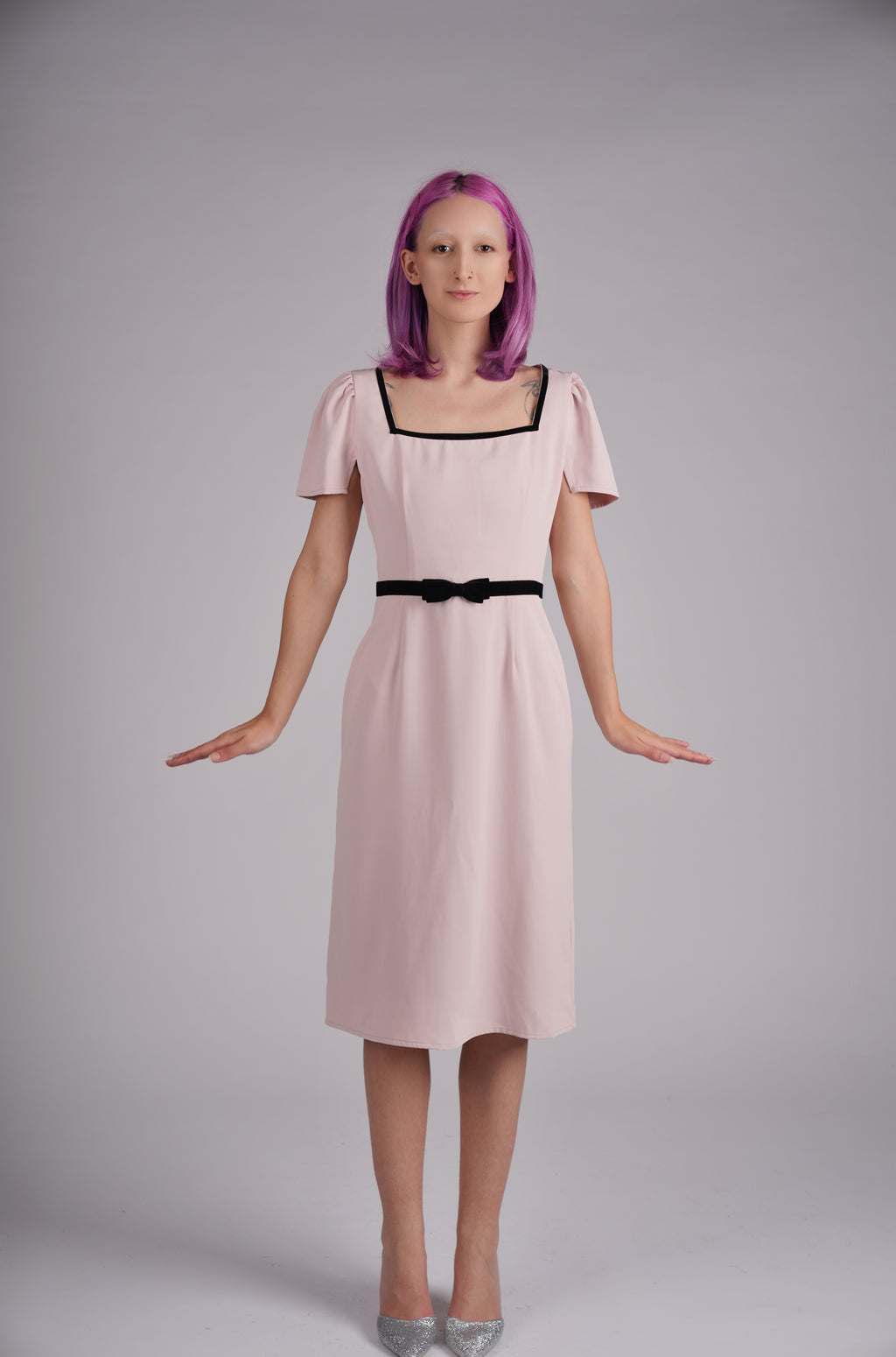 Rose Noir Bow Midi Dress