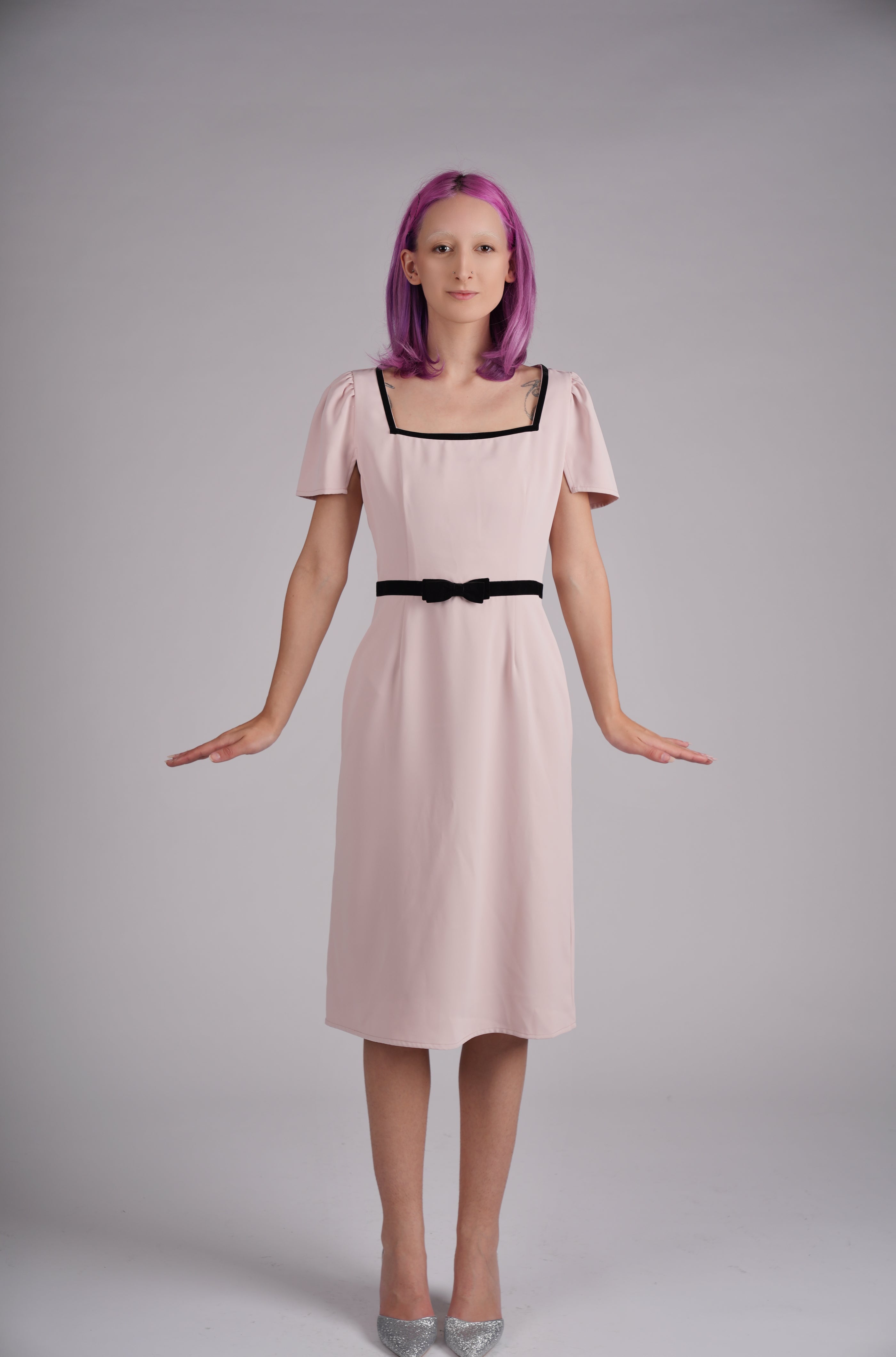 Rose Noir Bow Midi Dress